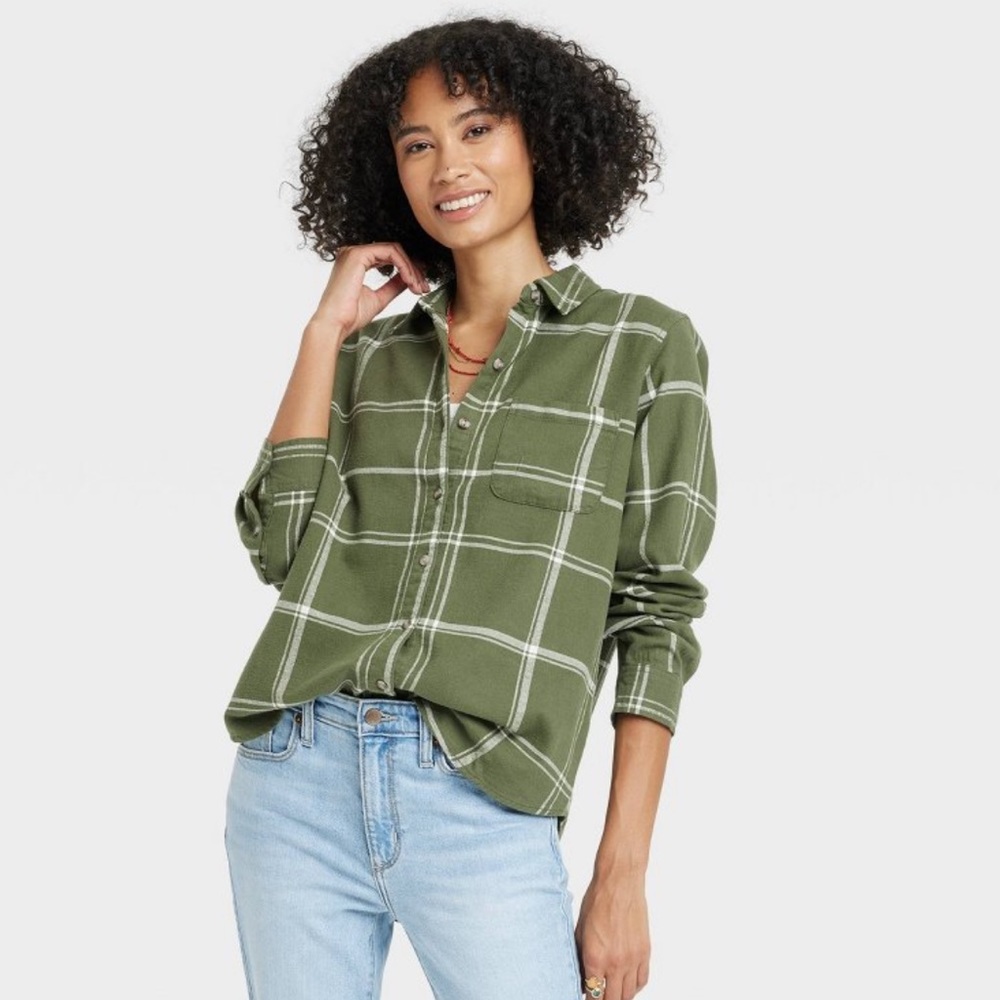 Universal Thread • NWOT Green & White Plaid Boyfriend Button Down Flannel